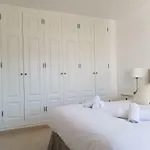 Sea Two Apartment *