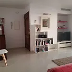 Sea Two Apartment *